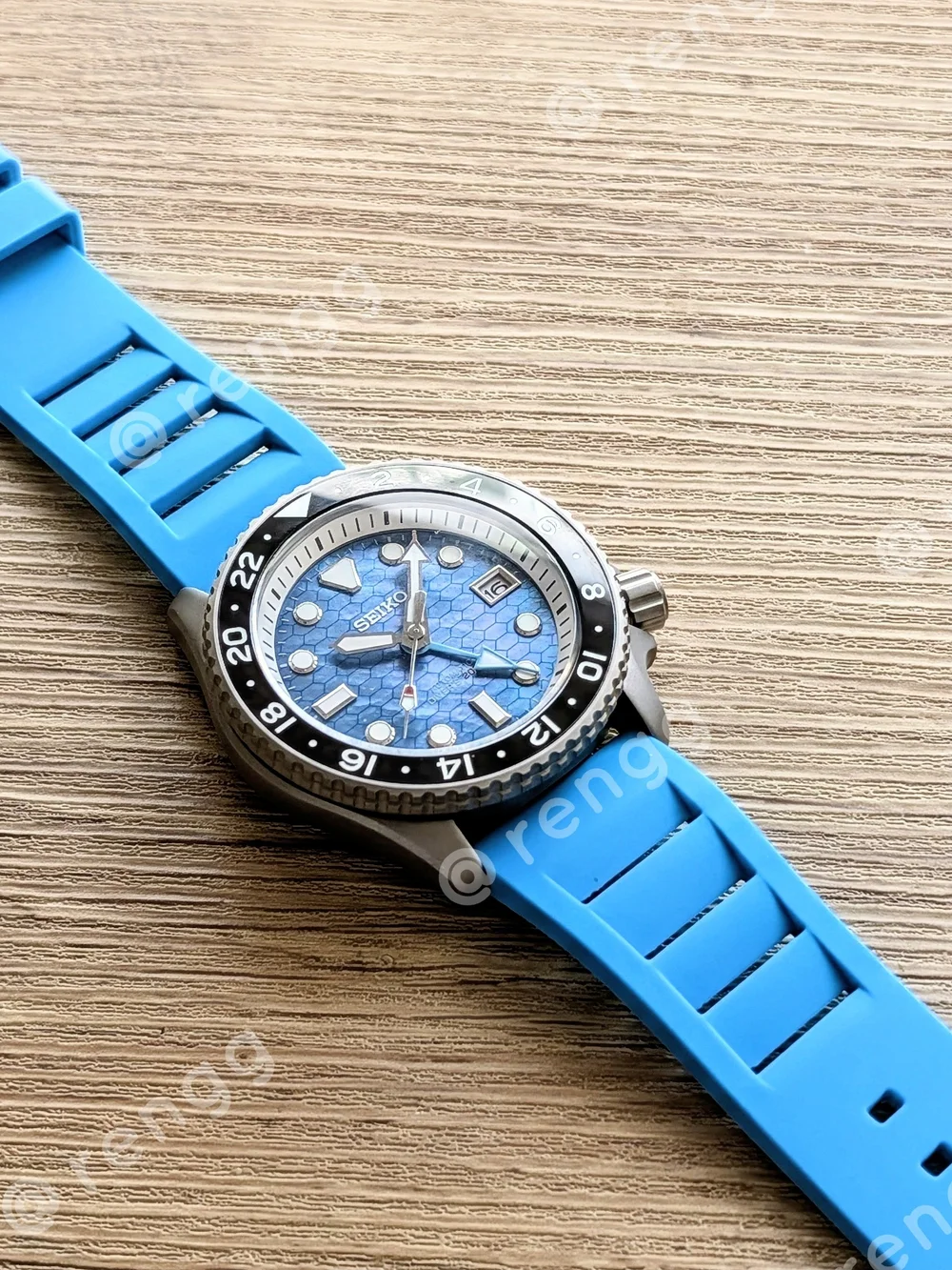 42mm Titanium Seiko Blue Honeycomb Dial GMT Automatic Diver Mod Watch Sapphire